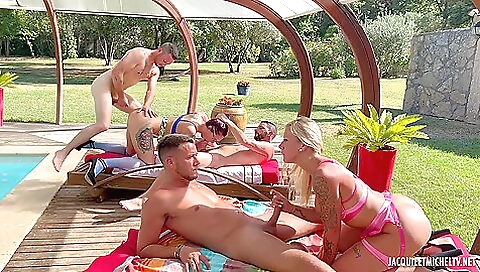 Married guy with perfect ass Married guy with perfect ass